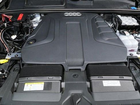 Used 2025 Audi Q7 2.0T Premium Plus w/ Premium Plus Package image 36