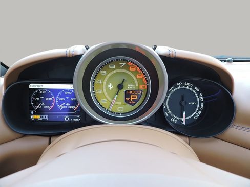 Used 2017 Ferrari California T image 26