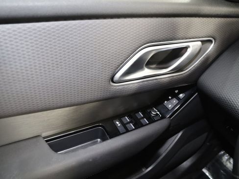Used 2023 Land Rover Range Rover Velar R-Dynamic S image 31