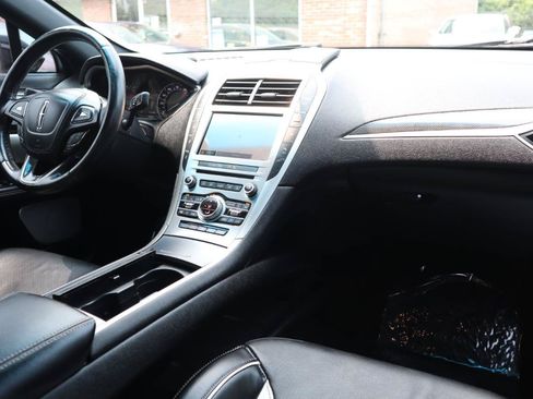 Used 2017 Lincoln MKZ Reserve w/ Luxury Package AWD/4WD image 11