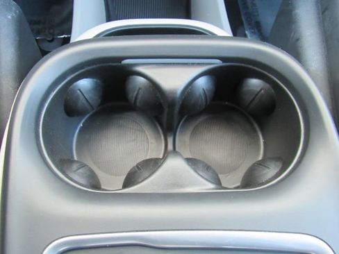 Used 2024 Chrysler Pacifica Touring-L image 51