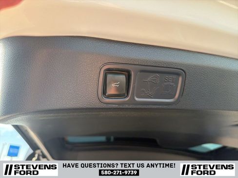 Used 2023 Ford Expedition Max Platinum AWD/4WD image 39