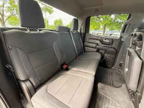 Used 2021 Chevrolet Silverado 1500 LT AWD/4WD image 27