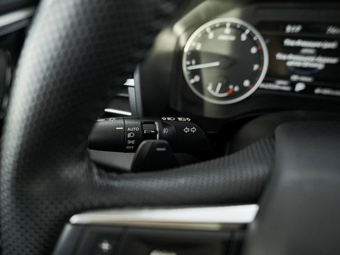 Used 2024 Mitsubishi Outlander SE image 42