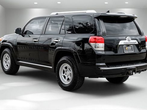 Used 2011 Toyota 4Runner SR5 RWD image 9