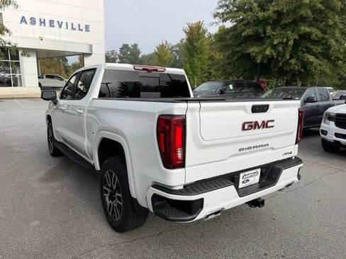 Used 2025 GMC Sierra 1500 AT4 w/ AT4 Premium Package AWD/4WD image 3