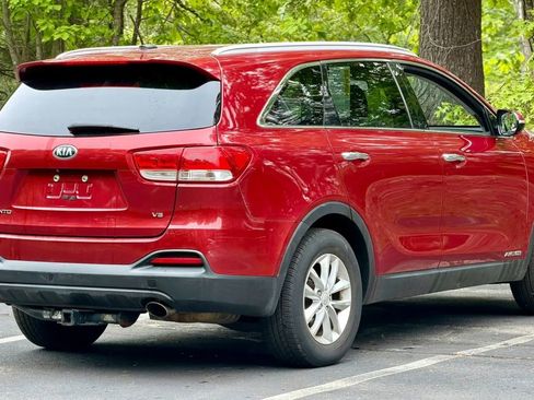 Used 2017 Kia Sorento AWD image 10