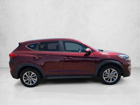 Used 2016 Hyundai Tucson SE w/ Option Group 02 FWD image 4