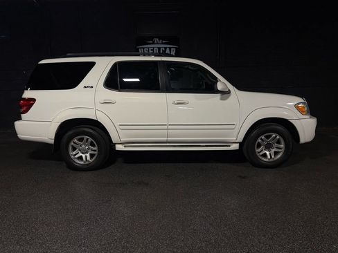 Used 2007 Toyota Sequoia SR5 AWD/4WD image 5