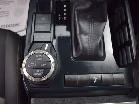 Used 2024 Toyota Tacoma TRD Off-Road image 16