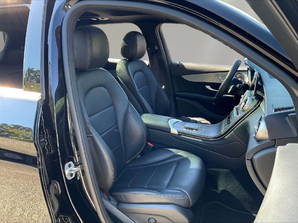 Certified 2021 Mercedes-Benz GLC 300 image 30