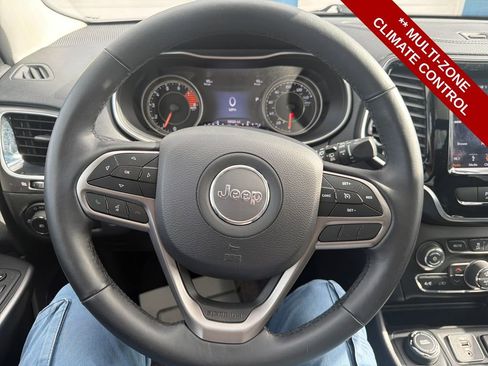 Used 2019 Jeep Cherokee Limited w/ Safetytec Group image 17