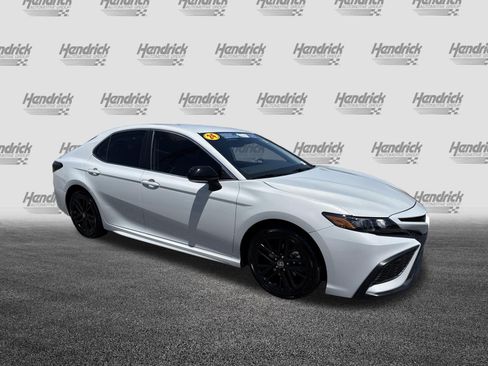Used 2024 Toyota Camry SE w/ Convenience Package FWD image 2