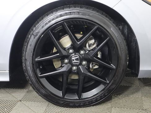 Used 2023 Honda Civic Sport image 18