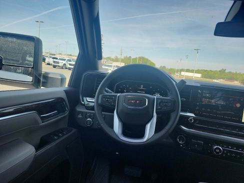 New 2026 GMC Sierra 2500 SLE w/ SLE Value Package; image 11
