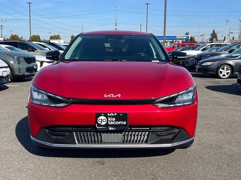 Used 2024 Kia EV6 Light image 4