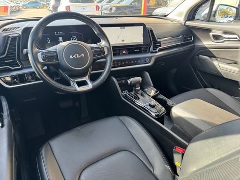 Certified 2023 Kia Sportage EX image 13