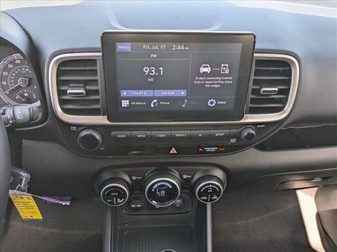 Used 2021 Hyundai Venue SEL w/ Cargo Package FWD image 14