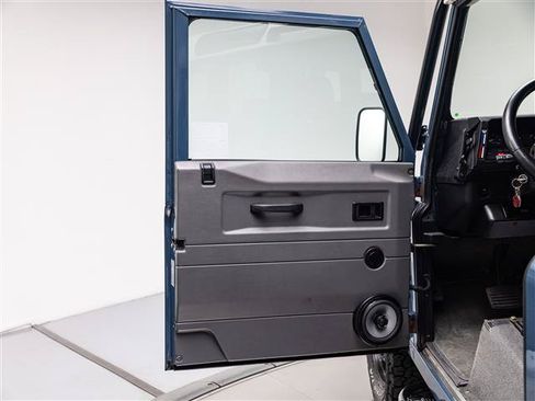 Used 1997 Land Rover Defender 90 AWD/4WD image 26
