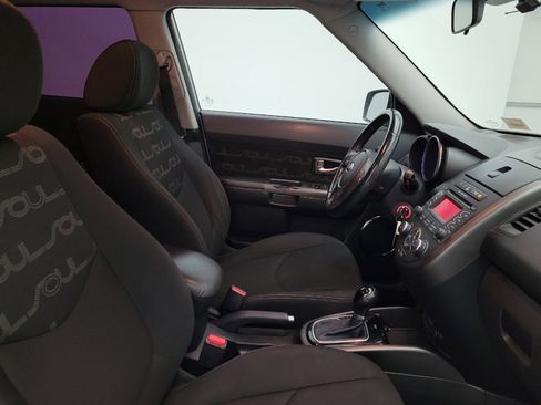 Used 2013 Kia Soul + image 21