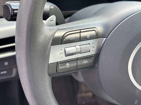 Used 2025 Hyundai Sonata SEL FWD image 23