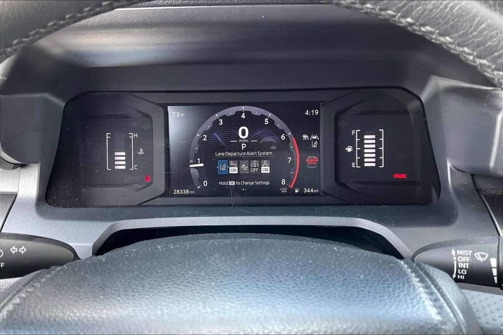 Used 2025 Toyota 4Runner SR5 AWD/4WD image 11