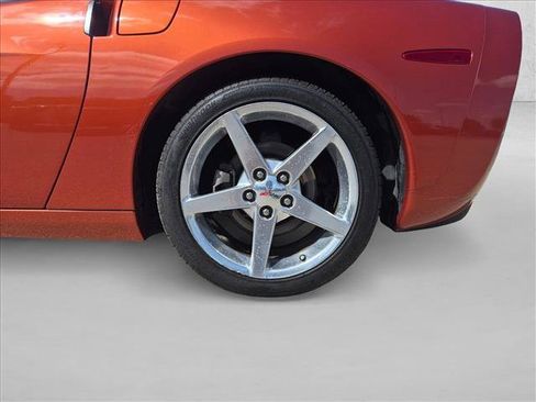 Used 2005 Chevrolet Corvette Convertible w/ Preferred Equipment Group RWD image 9
