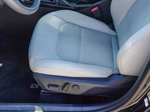 Certified 2023 Kia Niro EX Touring FWD image 20