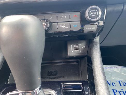 Used 2022 Jeep Compass Limited w/ Elite Group image 28