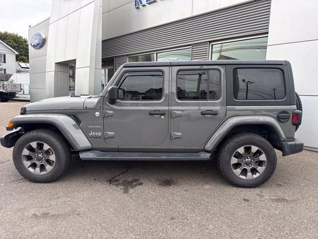 Used 2019 Jeep Wrangler Unlimited Sahara w/ Cold Weather Group AWD/4WD image 9