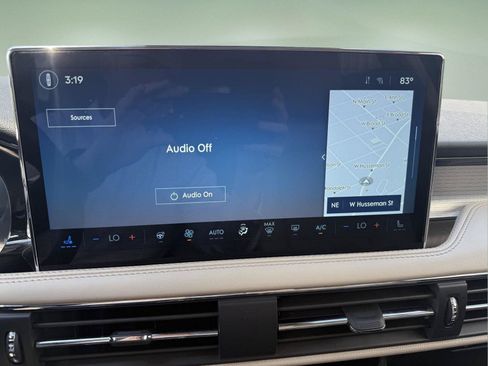 Used 2025 Lincoln Corsair AWD w/ Equipment Group 101A image 2