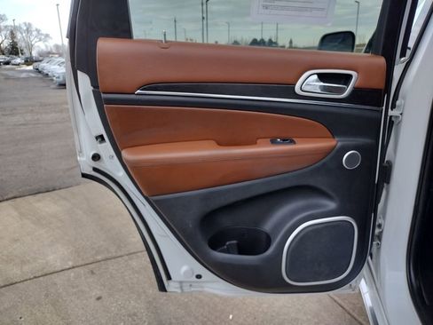 Used 2020 Jeep Grand Cherokee Summit w/ Platinum Series Group image 23