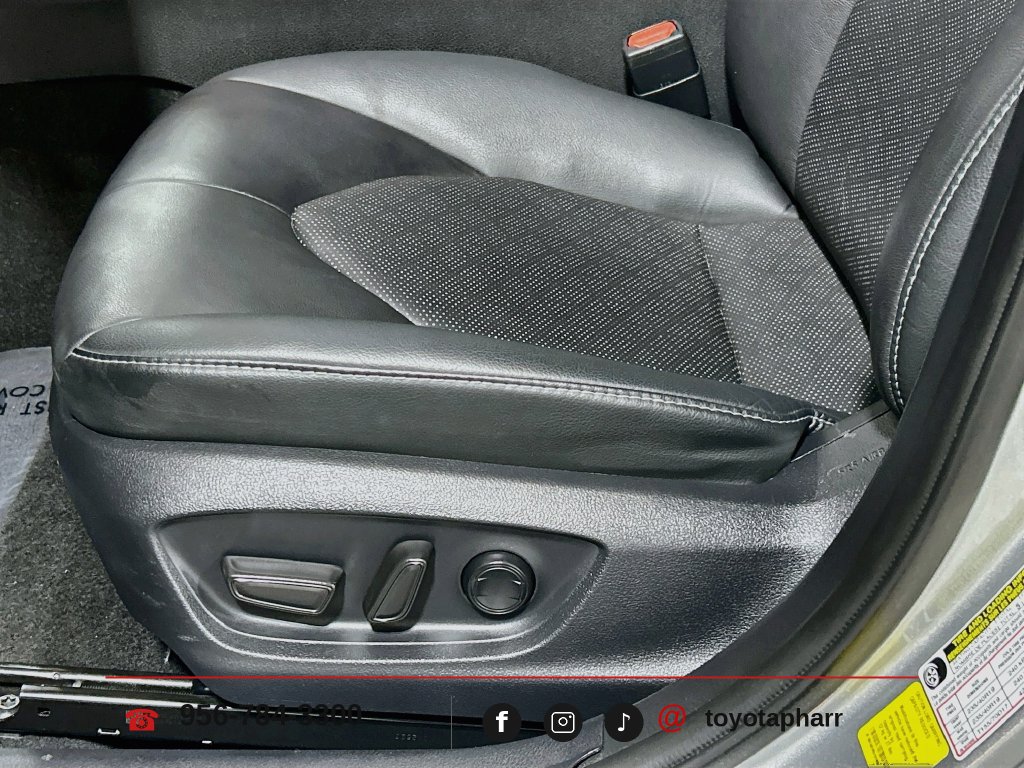 Used 2024 Toyota Camry XSE FWD image 17