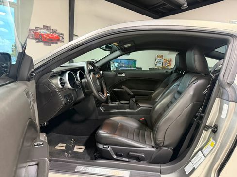Used 2008 Ford Mustang Shelby GT500 RWD image 21