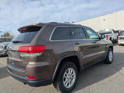 Used 2018 Jeep Grand Cherokee Laredo image 5