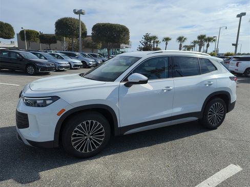 New 2026 Volkswagen Tiguan S image 13