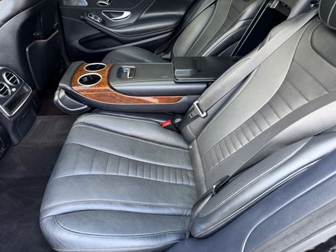 Used 2014 Mercedes-Benz S 550 Sedan image 17