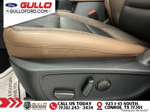 Used 2025 Ford Bronco Sport Outer Banks AWD/4WD image 21