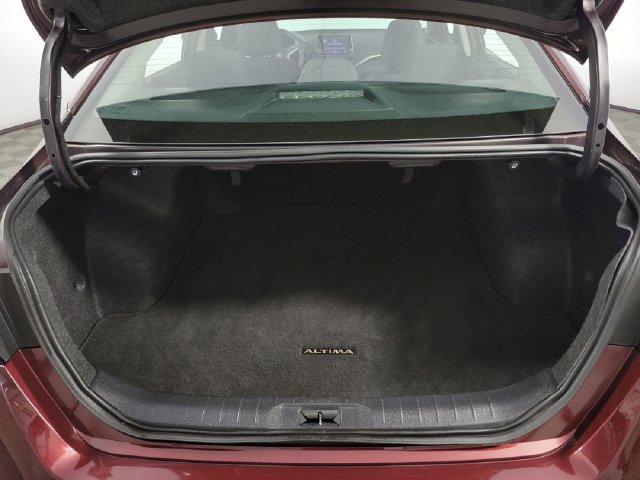 Used 2025 Nissan Altima 2.5 SV FWD image 26
