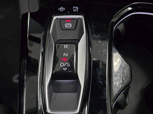 New 2025 Audi Q5 Premium Plus image 17