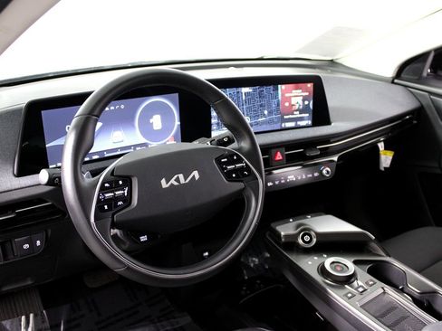 Used 2024 Kia EV6 Light RWD image 26