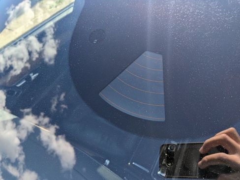 Used 2018 Volvo S90 T8 Inscription w/ Convenience Package AWD/4WD image 19