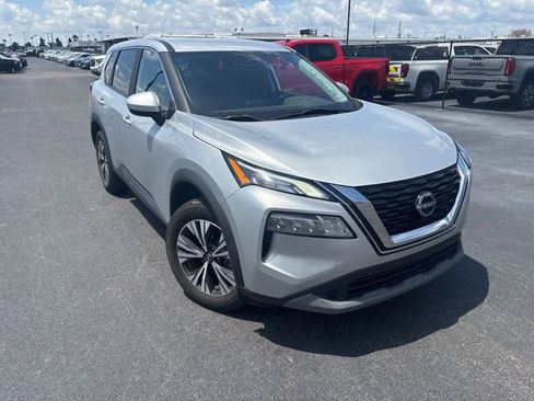 Used 2023 Nissan Rogue SV AWD/4WD image 3