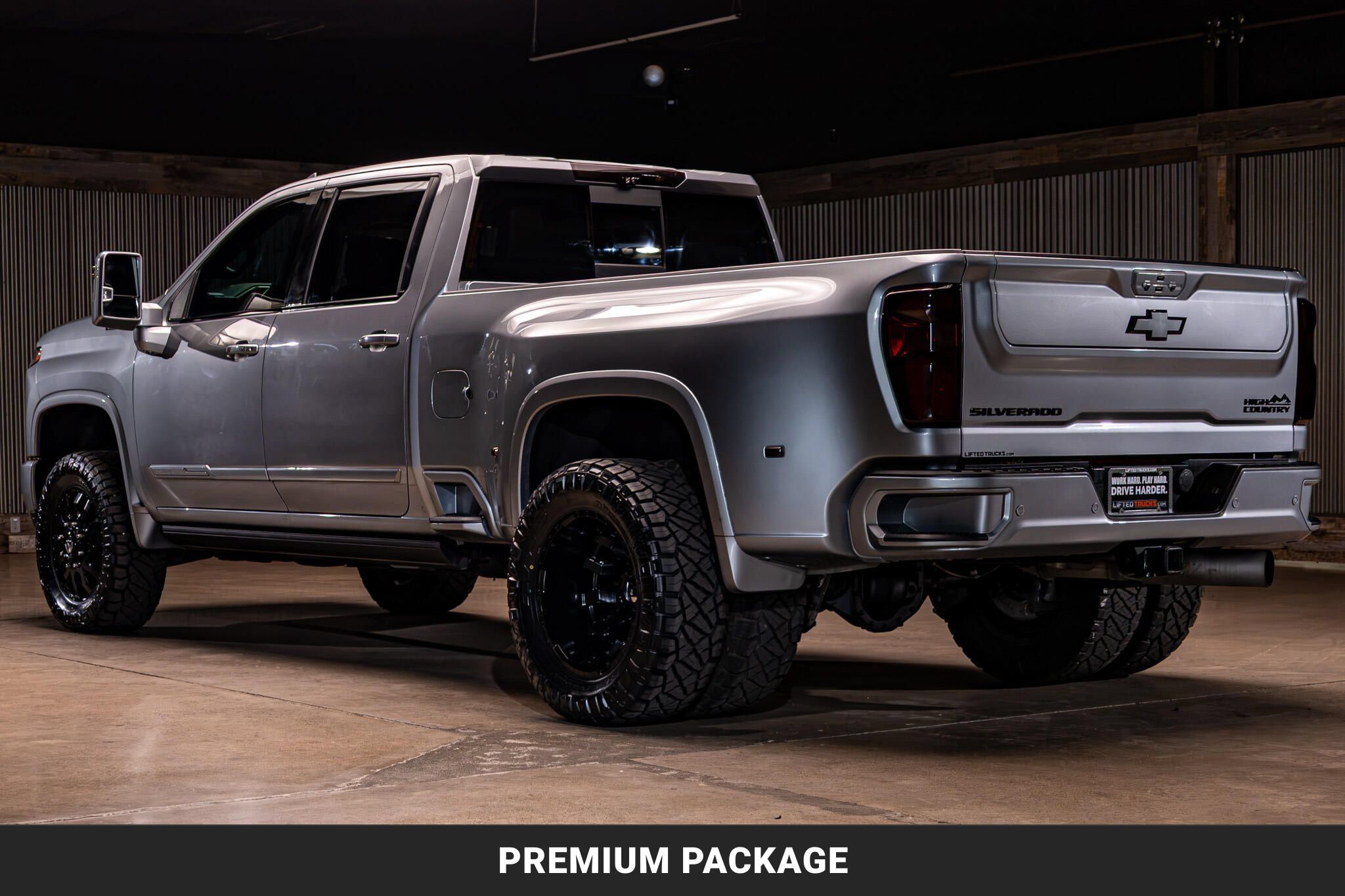 Used 2024 Chevrolet Silverado 3500 High Country w/ High Country Premium Package AWD/4WD image 6