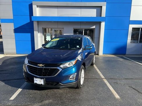 Used 2020 Chevrolet Equinox LT image 2