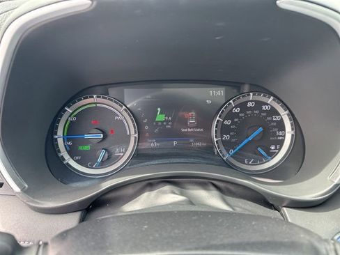 Used 2020 Toyota Highlander XLE AWD/4WD image 9