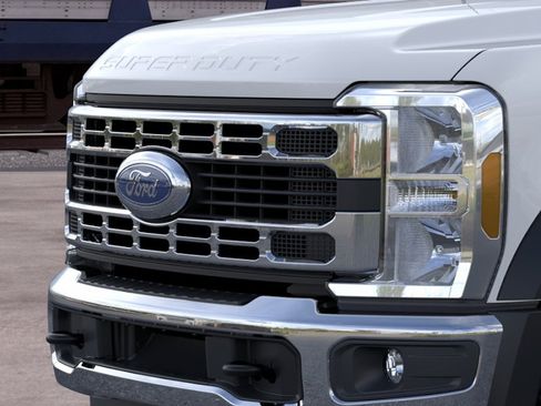 New 2026 Ford F450 XL w/ XL Chrome Package AWD/4WD image 17