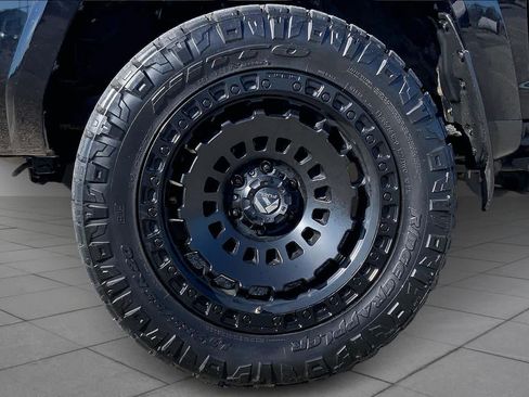 Used 2021 Toyota 4Runner TRD Off-Road Premium image 11