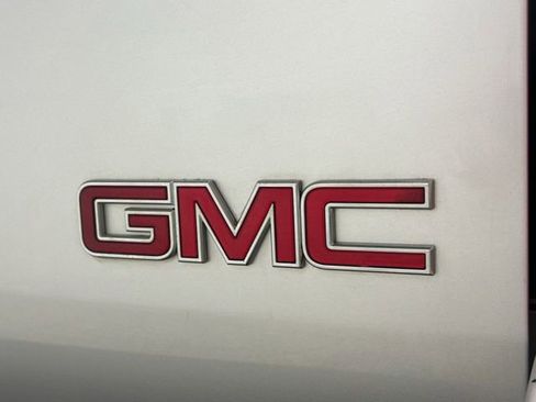 Used 2014 GMC Yukon XL SLE AWD/4WD image 29