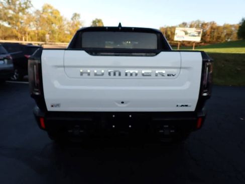 Used 2025 GMC Hummer EV 2X w/ Extreme Off-Road Package image 4